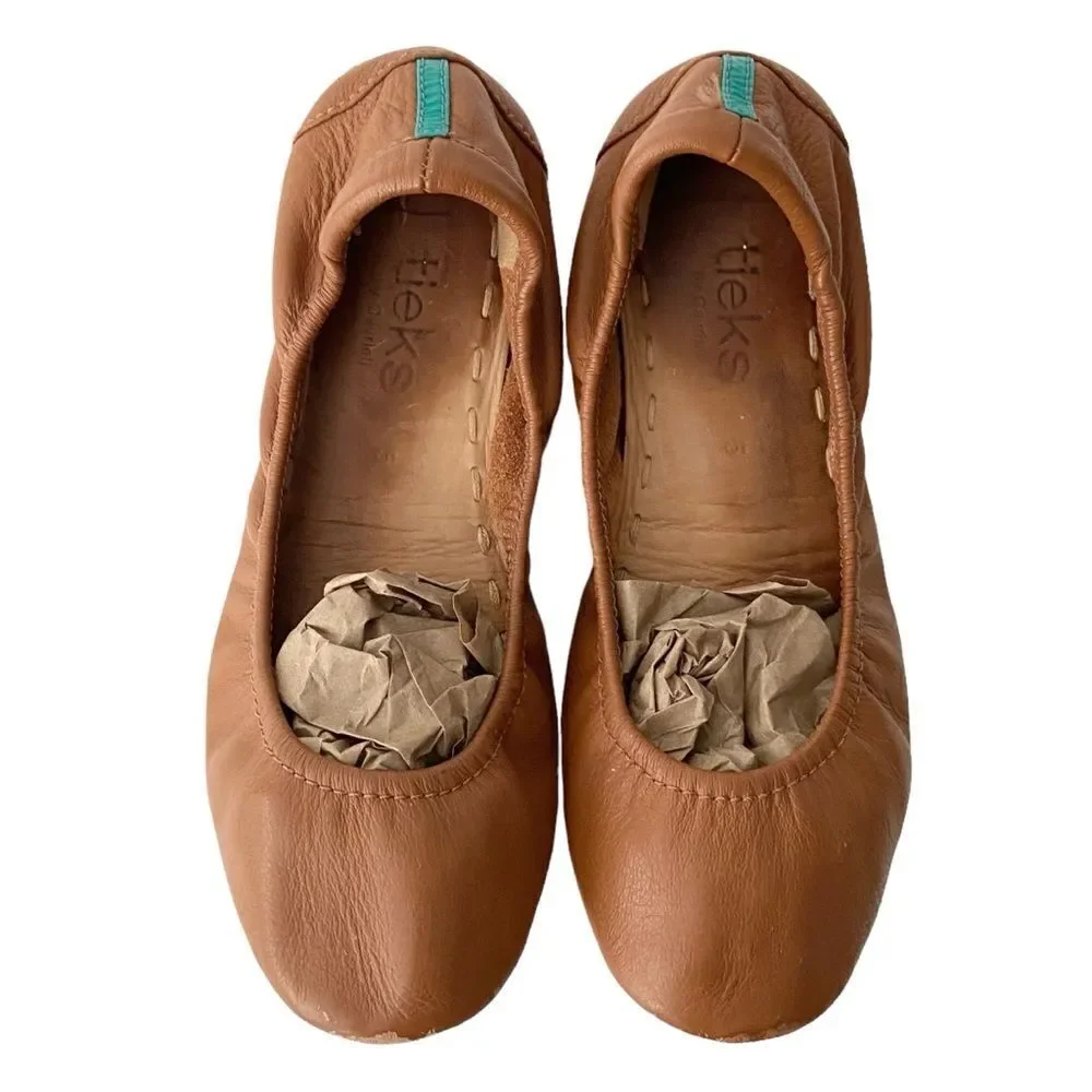 Tieks by Gavriele in Chesnut Ballet Flats in Size 5